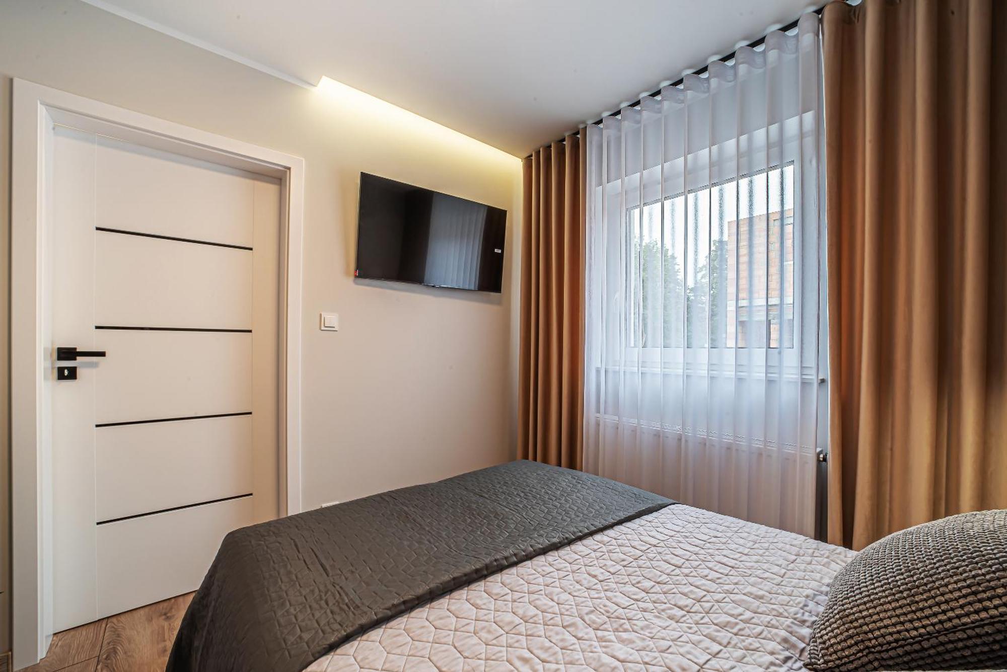 Apartament Labradoryt, Klimatyzacja, Parking Priv Boleslawiec  Bagian luar foto